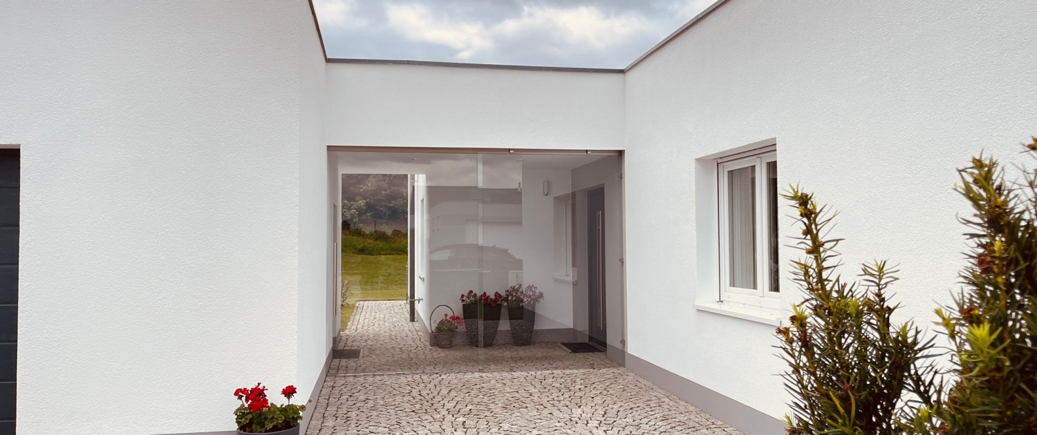 Windfang mit Schiebe-Element (2)